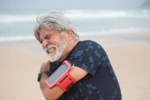 The Reason You Wake Up With Shoulder Pain